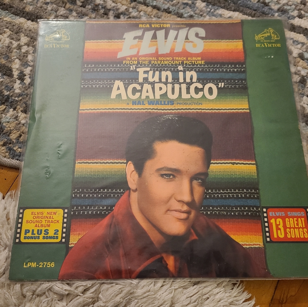Elvis Presley Fun in Acapulco vintage record.  Black LP